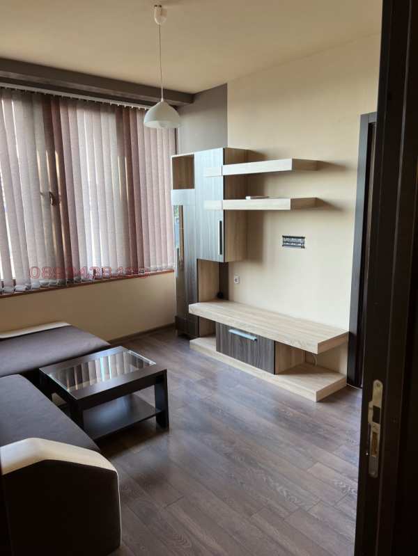 Дава под наем 3-стаен, гр. враца, река лева