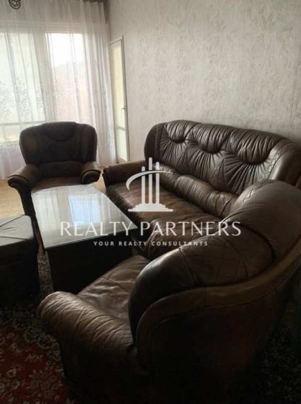 Дава под наем  3-стаен град Перник, Център
      70 кв.м