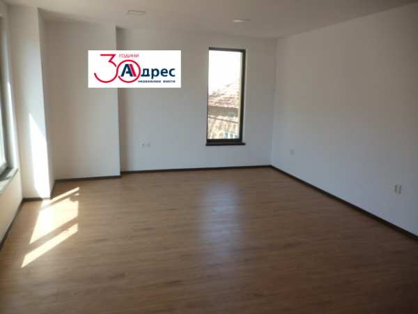 Дава под наем офис, гр. добрич, център