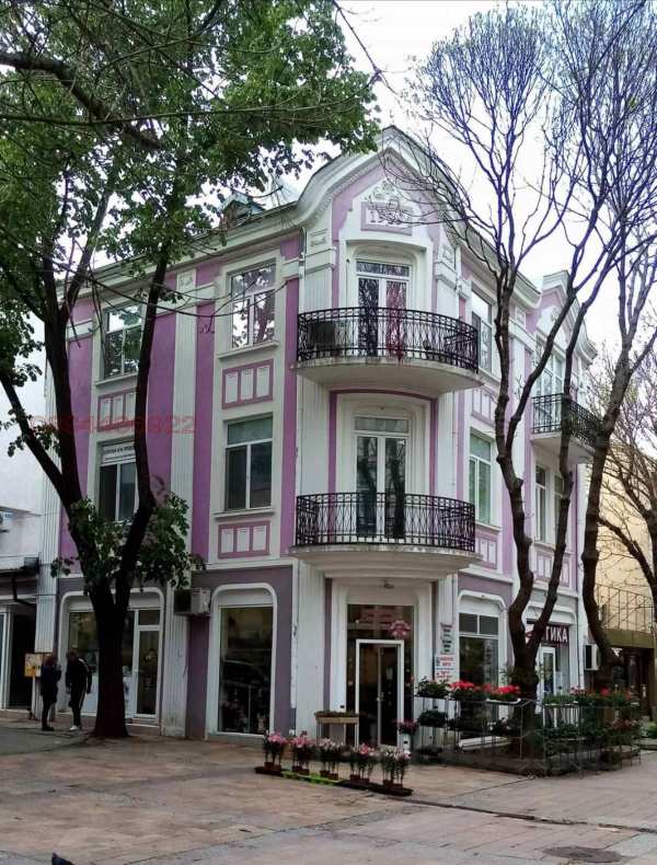 Дава под наем офис, гр. добрич, център