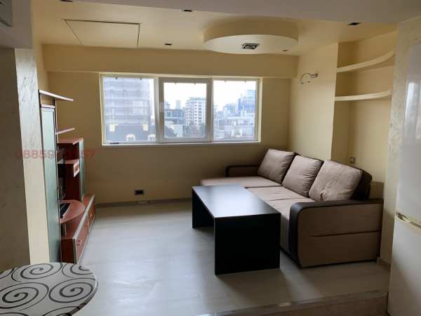 Дава под наем ателие, таван, гр. софия, лозенец