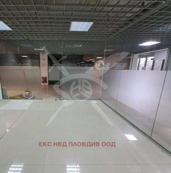 Дава под наем офис, гр. пловдив, каменица 1