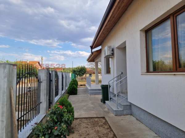 Дава под наем къща, гр. мартен, област русе