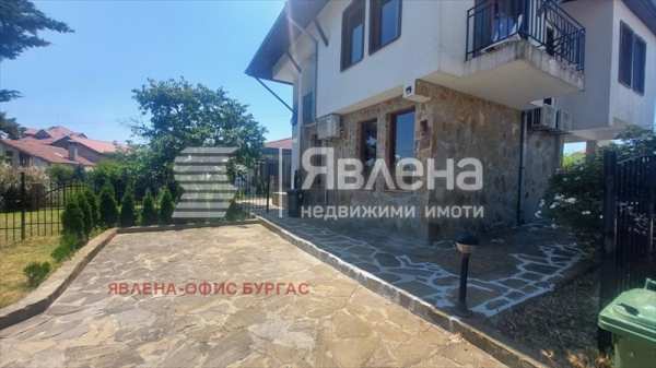 Дава под наем къща, с. александрово, област бургас