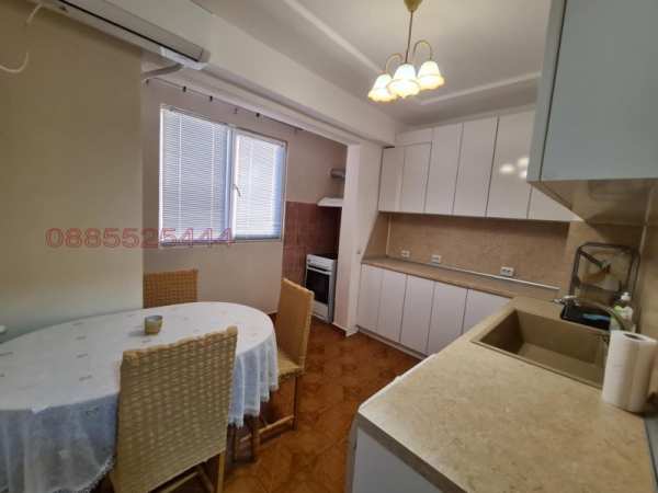 Дава под наем 2-стаен, гр. козлодуй, област враца