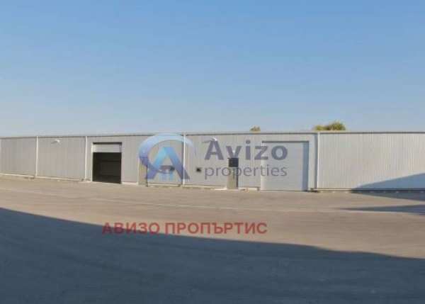 Дава под наем склад, гр. божурище, област софия област