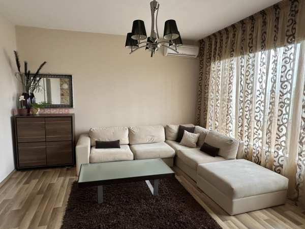 Дава под наем 3-стаен, гр. карлово, област пловдив