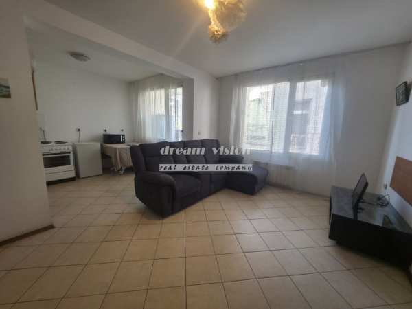 Дава под наем 2-стаен, гр. софия, център