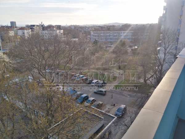 Дава под наем 3-стаен, гр. бургас, лазур