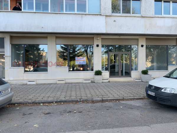 Дава под наем  магазин град Враца, Център
      203 кв.м