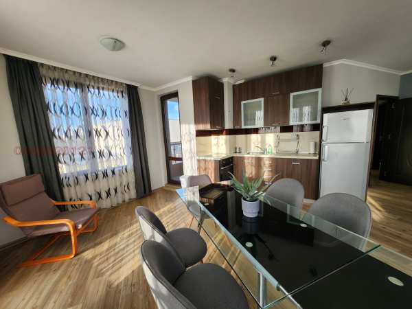 Дава под наем 4-стаен, гр. пловдив, мараша