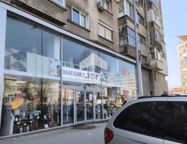 Дава под наем магазин, гр. ямбол, център