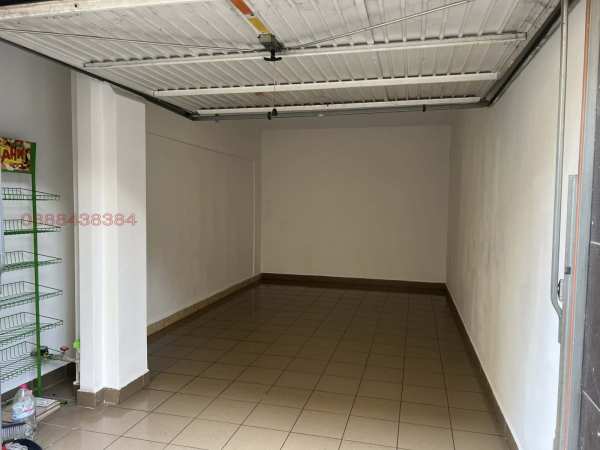 Дава под наем гараж, паркомясто, гр. варна, централна поща