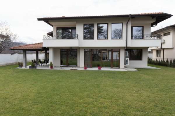 Дава под наем къща, гр. софия, в.з.врана - лозен