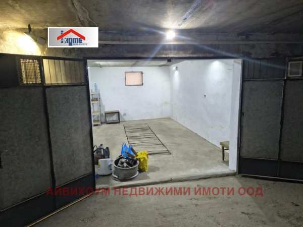 Дава под наем гараж, паркомясто, гр. плевен, идеален център