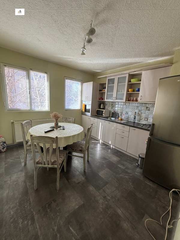 Дава под наем 3-стаен, гр. плевен, дружба 4