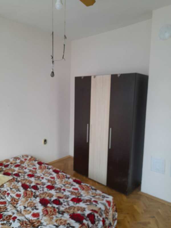 Дава под наем 4-стаен, гр. варна, чаталджа