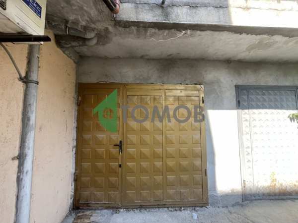 Дава под наем  гараж, паркомясто град Шумен, Болницата
      22 кв.м