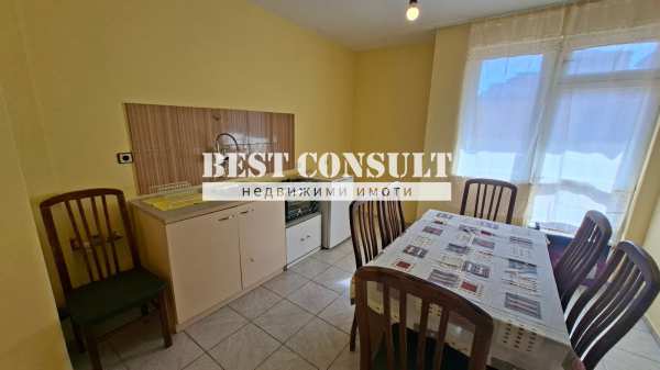 Дава под наем 4-стаен, гр. русе, хъшове