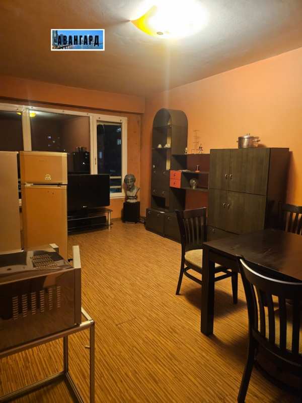 Дава под наем 2-стаен, гр. кюстендил, запад