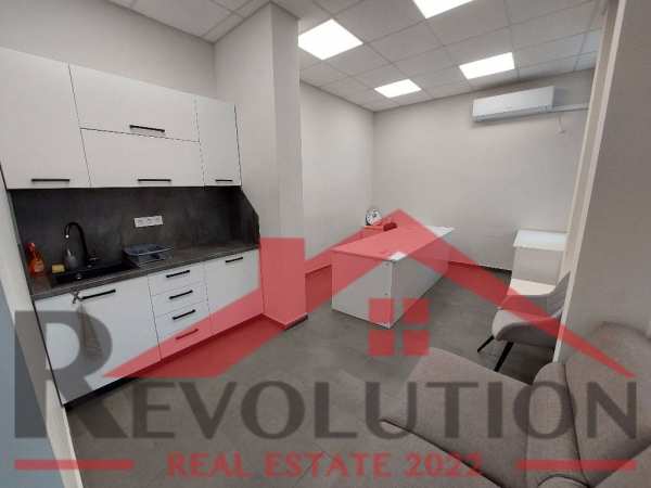 Дава под наем офис, гр. кърджали, център