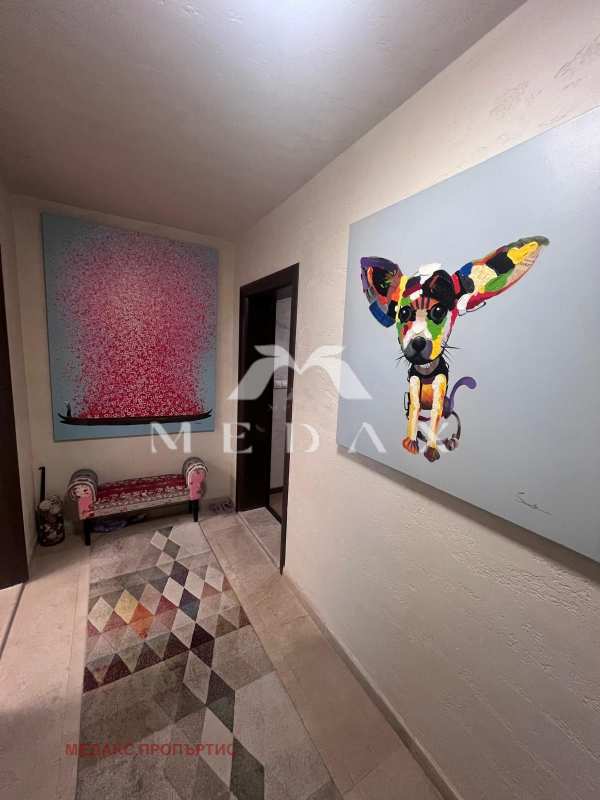 Дава под наем 3-стаен, гр. бургас, център