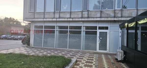 Дава под наем  магазин гр. Елин Пелин, област София
      106 кв.м