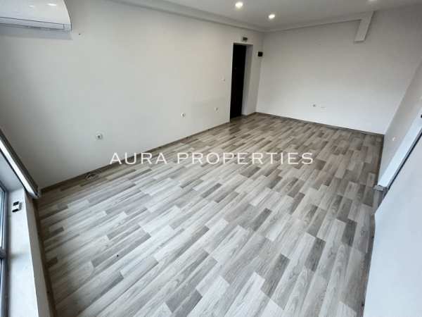 Дава под наем офис, гр. разград, център