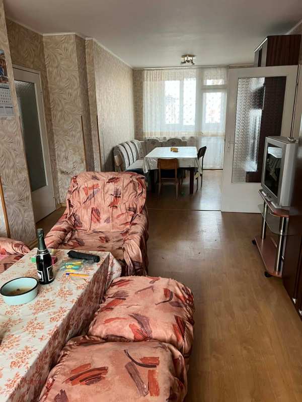 Дава под наем 3-стаен, гр. кюстендил, никола въжаров