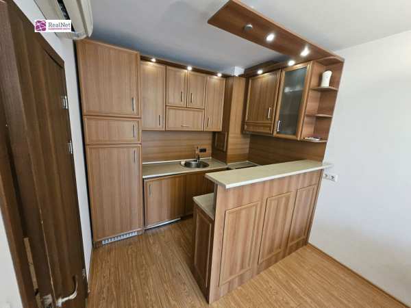 Дава под наем 3-стаен, гр. софия, изток