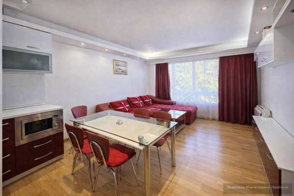 Дава под наем 3-стаен, гр. варна, чайка