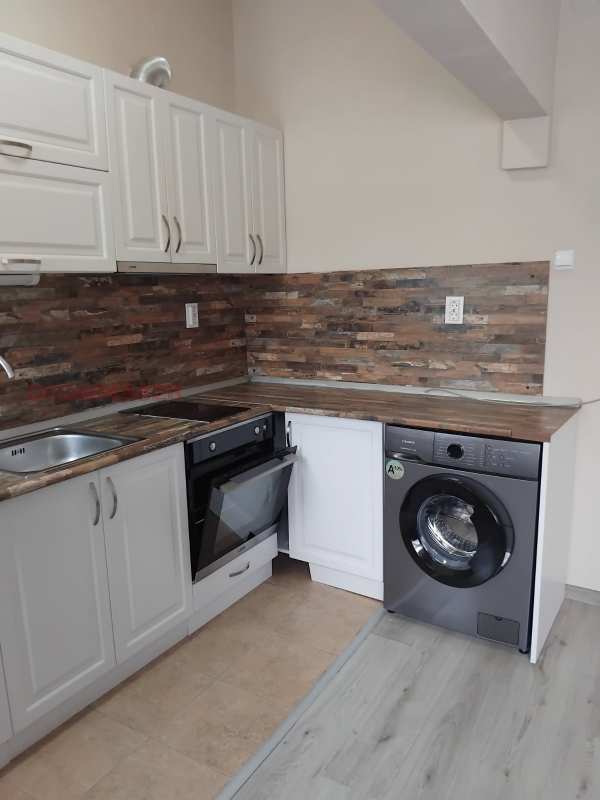 Дава под наем етаж от къща, гр. асеновград, област пловдив