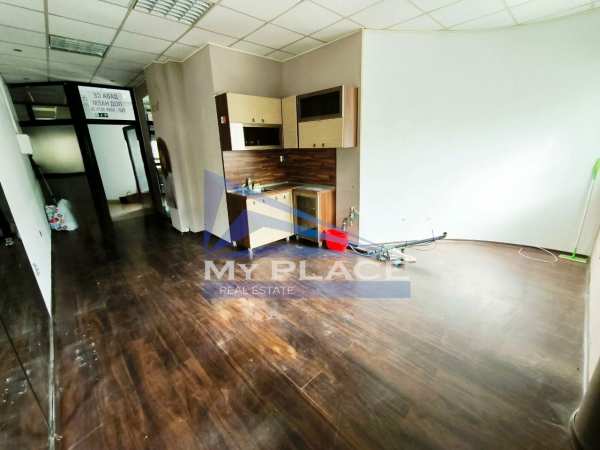 Дава под наем офис, гр. шумен, център