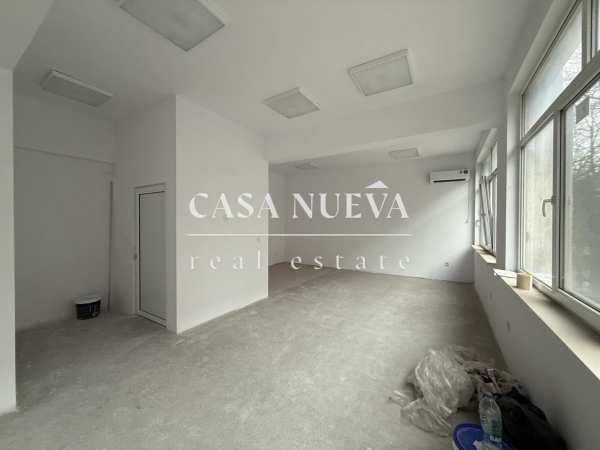 Дава под наем офис, гр. перник, център