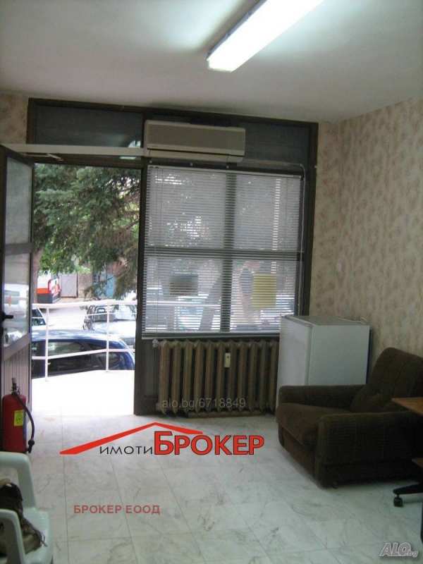 Дава под наем  офис град Сливен, Център
      50 кв.м