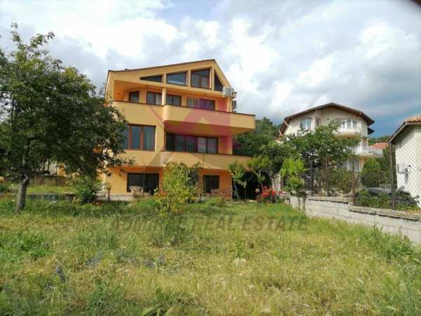 Дава под наем къща, гр. варна, м-т евксиноград