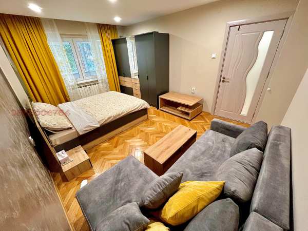 Дава под наем 1-стаен, гр. русе, здравец