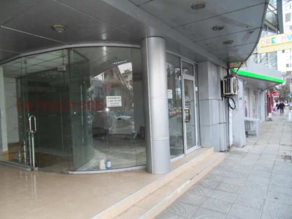 Дава под наем магазин, гр. пазарджик, център