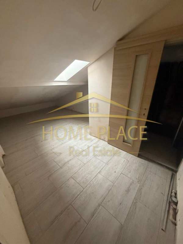 Продава ателие, таван, гр. варна, колхозен пазар