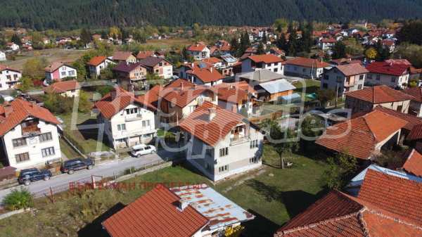 Продава къща, с. говедарци, област софия област