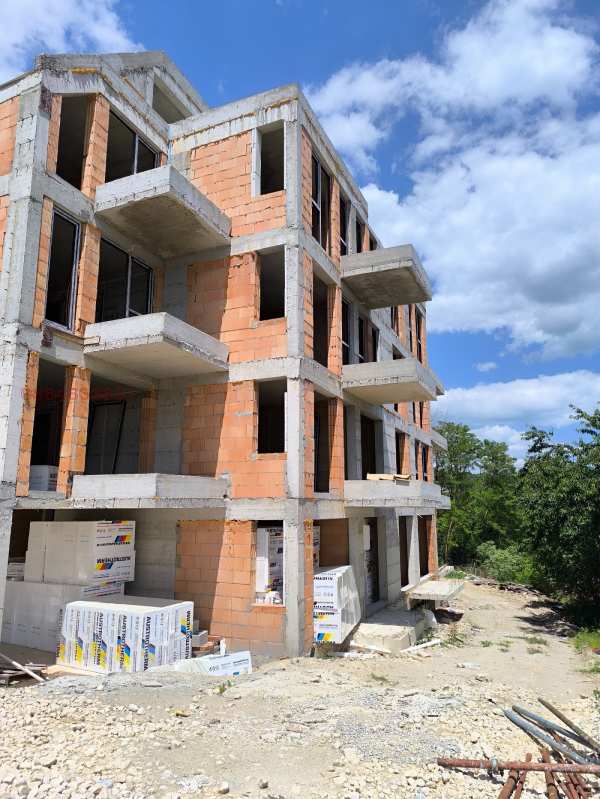 Продава 3-стаен, гр. варна, виница