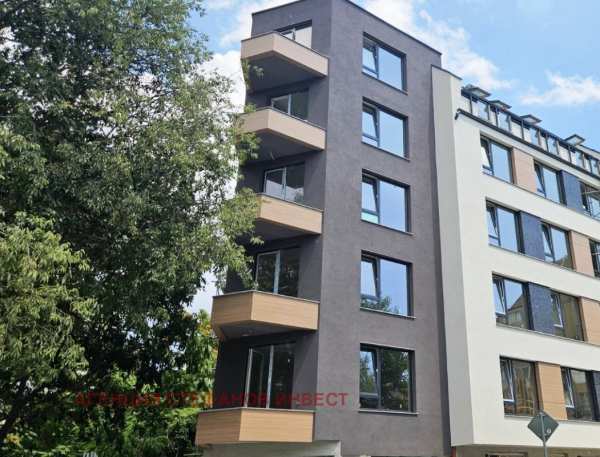 Продава бизнес имот, гр. варна, базар левски