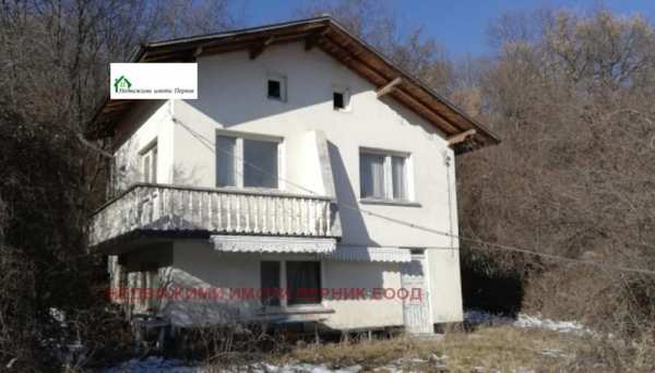 Продава  къща с. Студена, област Перник
      75 кв.м