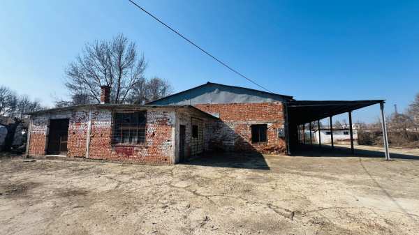 Продава бизнес имот, гр. лом, област монтана