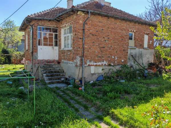 Продава  къща гр. Малко Търново, област Бургас
      75 кв.м