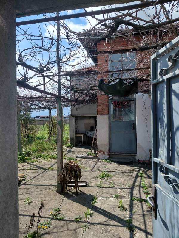 Продава къща, с. момино село, област пловдив