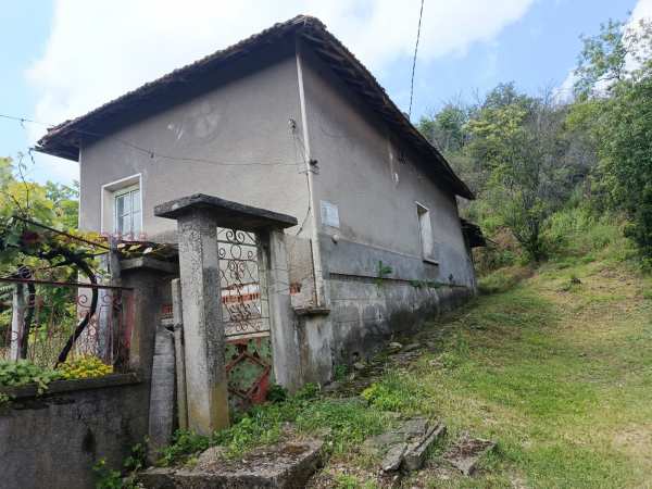 Продава къща, с. комарево, област плевен