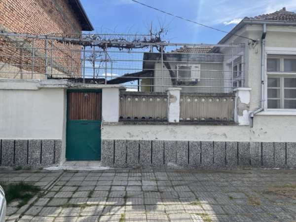 Продава къща, гр. пазарджик, руски
