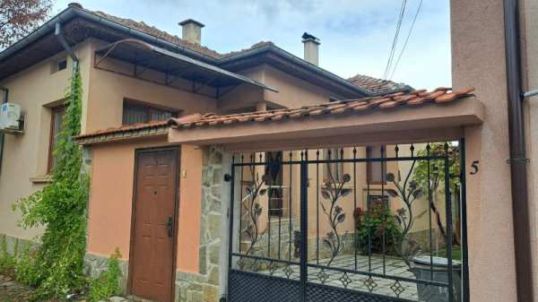 Продава къща, гр. павел баня, област стара загора