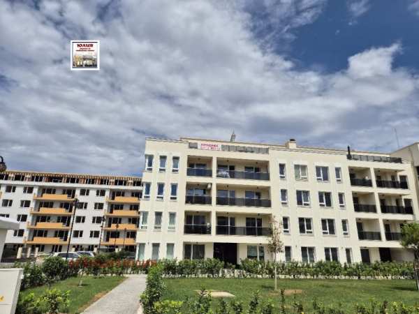 Продава  многостаен град Пловдив, Остромила
      370 кв.м